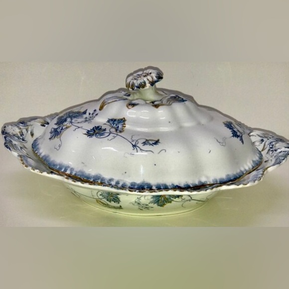 Vintage JOHN MADDOCK & SONS Virginia Slate Blue Gold Trim Covered Serving Bowl - Picture 10 of 11